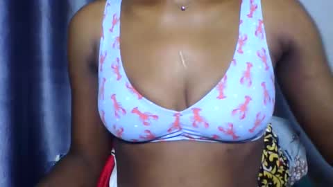 extremelywetgirl_ online show from 05/14/26, 06:47