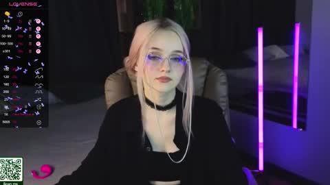 exxxcore_ online show from 10/23/25, 10:58