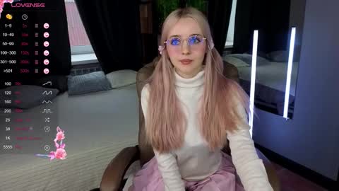 exxxcore_ online show from 10/26/25, 08:31