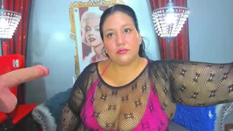 Snapshot of exxxtrabigboobs chatting on 12/13/25, 08:47 Nessa casst online show from 12/13/25, 08:47