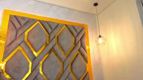 Snapshot of ey_im_simone_ chatting on 06/15/26, 11:56 online show from 06/15/26, 11:56