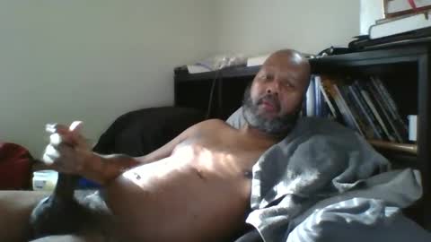 Snapshot of eyequee0007 chatting on 02/10/25, 09:04 eyequee0007 online show from 02/10/25, 09:04