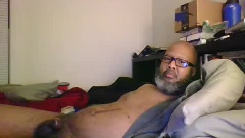 Snapshot of eyequee0007 chatting on 11/20/25, 02:45 eyequee0007 online show from 11/20/25, 02:45