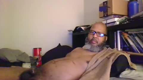 Snapshot of eyequee0007 chatting on 12/05/25, 03:04 eyequee0007 online show from 12/05/25, 03:04