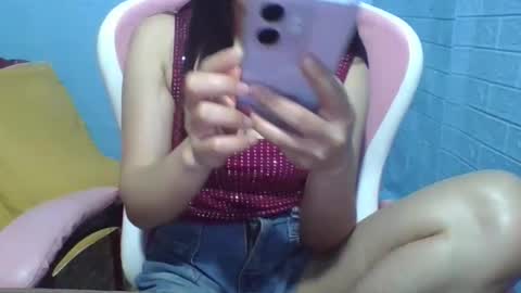 Snapshot of eyewet chatting on 04/19/26, 12:00 Eye online show from 04/19/26, 12:00
