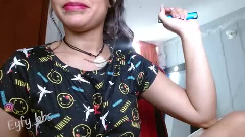 Nadia online show from 02/11/25, 09:25