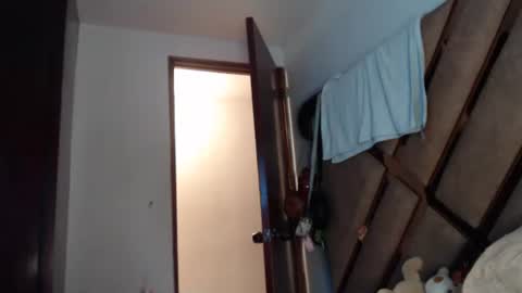 eyshaexotii online show from 09/24/25, 02:26