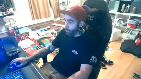 Eytab online show from 09/18/25, 11:51