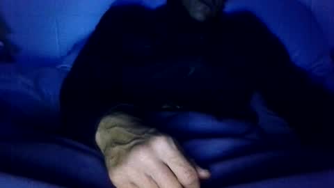 Snapshot of ez37going88 chatting on 11/22/25, 09:08 ez37going88 online show from 11/22/25, 09:08