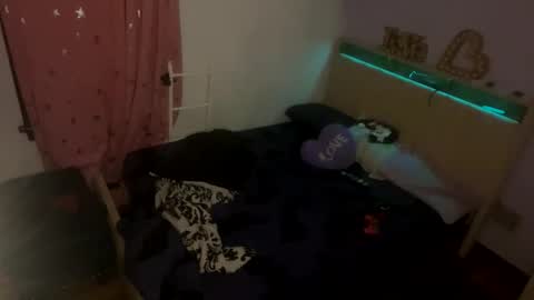 eze_369 online show from 01/26/25, 12:22