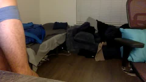 Snapshot of ezjorider33 chatting on 12/19/25, 08:10 ezjorider33 online show from 12/19/25, 08:10