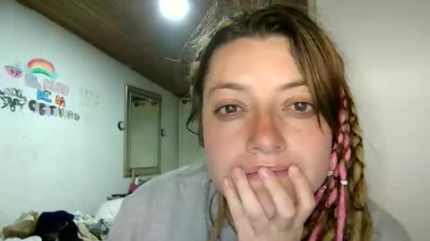 Aimee online show from 10/27/25, 12:04