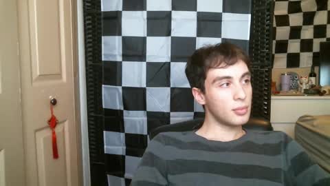 Snapshot of ezra_naamah chatting on 01/21/25, 06:02 Ezra Naamah online show from 01/21/25, 06:02