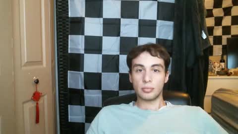 Snapshot of ezra_naamah chatting on 01/24/25, 10:08 Ezra Naamah online show from 01/24/25, 10:08