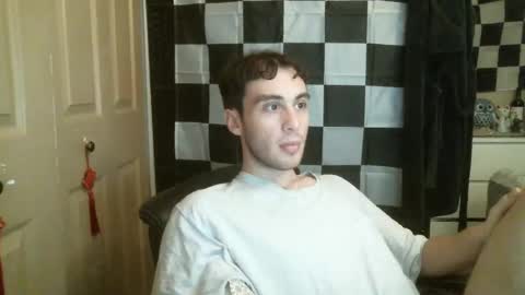 Snapshot of ezra_naamah chatting on 03/07/25, 01:20 Ezra Naamah online show from 03/07/25, 01:20