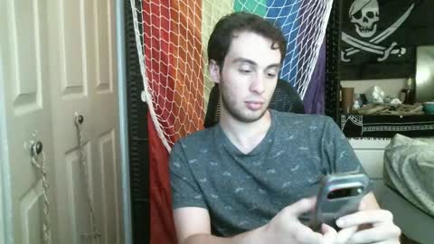 Ezra Naamah online show from 05/12/26, 08:17