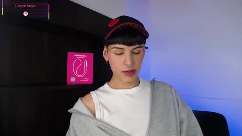 Juan online show from 10/14/25, 05:08