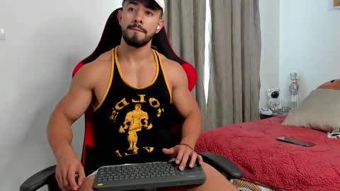 Ezzio Scolaro online show from 02/15/26, 01:20