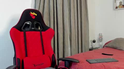 Ezzio Scolaro online show from 02/25/26, 12:20