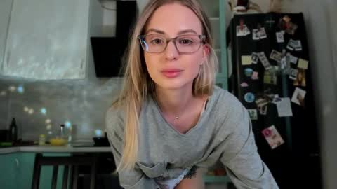  if you dont have fansly account yet use this link to registration    online show from 02/11/25, 11:21