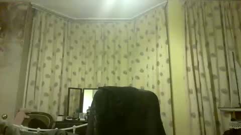 Snapshot of f1zzeek chatting on 03/12/26, 11:44 f1zzeek online show from 03/12/26, 11:44