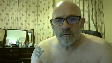 f1zzeek online show from 06/12/26, 10:41