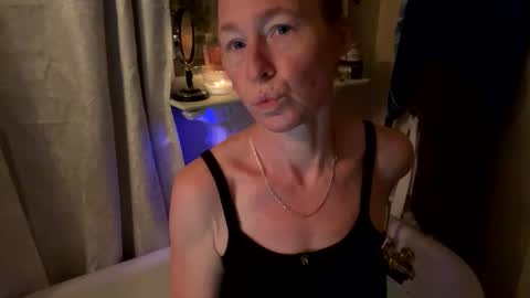 Snapshot of faberini chatting on 12/23/24, 06:00 FabOmobono online show from 12/23/24, 06:00