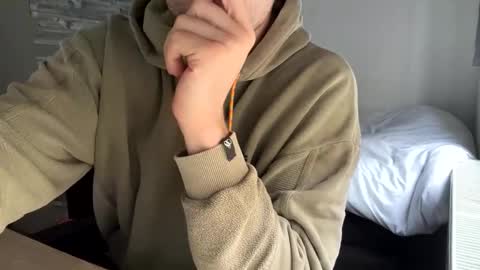 Snapshot of fabian_196 chatting on 12/03/24, 11:55 Call me bitch online show from 12/03/24, 11:55