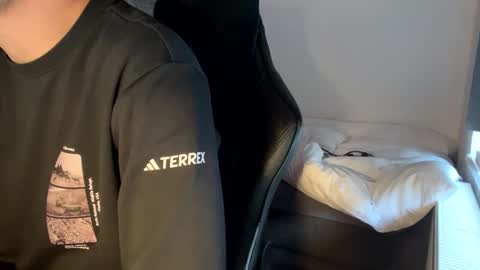 Snapshot of fabian_196 chatting on 12/06/24, 11:11 Call me bitch online show from 12/06/24, 11:11