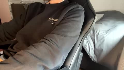 Snapshot of fabian_196 chatting on 02/15/25, 12:54 Call me bitch online show from 02/15/25, 12:54