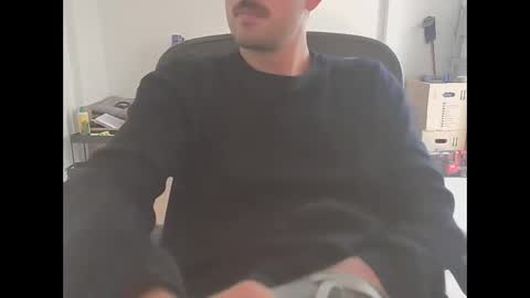 Snapshot of fabian_196 chatting on 09/30/25, 11:04 Call me bitch online show from 09/30/25, 11:04