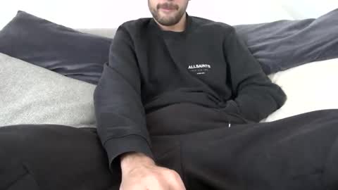 Snapshot of fabian_196 chatting on 10/26/25, 10:43 Call me bitch online show from 10/26/25, 10:43