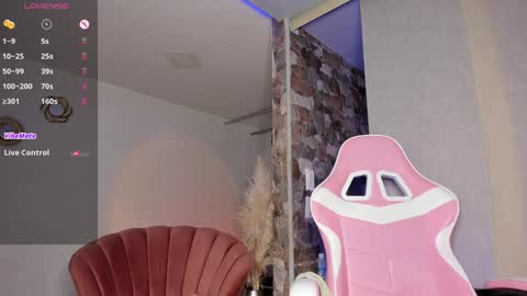 Thianna online show from 12/16/24, 08:31