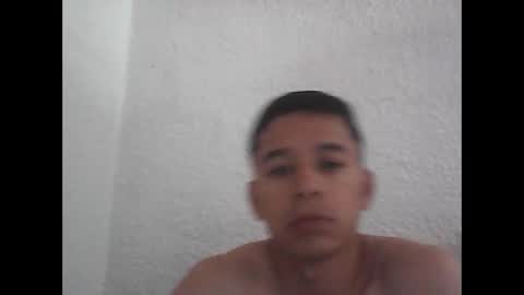 Snapshot of fabiar11 chatting on 04/10/26, 04:23 R online show from 04/10/26, 04:23