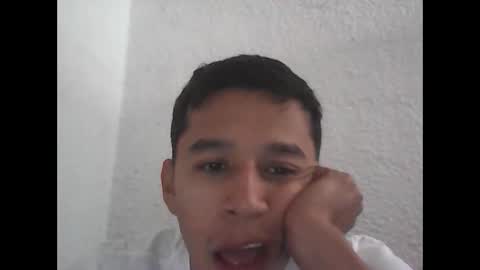 Snapshot of fabiar11 chatting on 04/23/26, 05:15 R online show from 04/23/26, 05:15