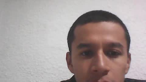 Snapshot of fabiar11 chatting on 07/20/26, 02:15 R online show from 07/20/26, 02:15