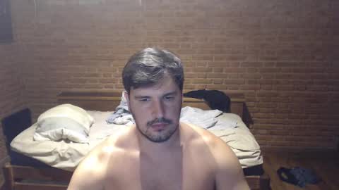 fabio_rodrigues online show from 12/26/24, 01:07