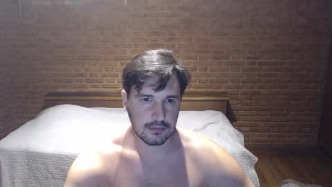 fabio_rodrigues online show from 12/27/24, 04:04