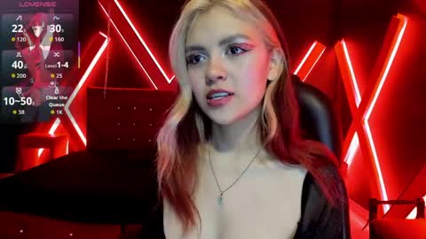 Snapshot of fabzy_fab chatting on 05/30/26, 12:13 fabzy online show from 05/30/26, 12:13