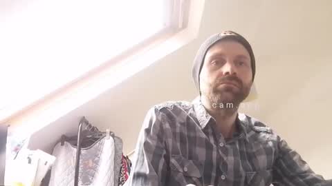 Snapshot of faceless1119 chatting on 09/17/25, 11:23 Faceless1119 online show from 09/17/25, 11:23