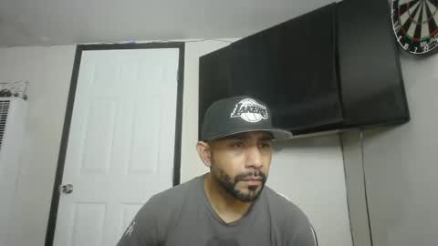 Snapshot of faded805 chatting on 10/31/25, 08:48 Mark online show from 10/31/25, 08:48