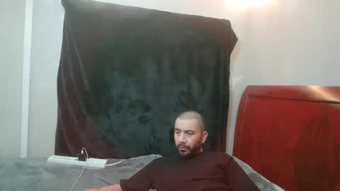 Snapshot of faded805 chatting on 02/17/26, 02:24 Mark online show from 02/17/26, 02:24