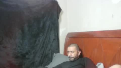 Snapshot of faded805 chatting on 02/21/26, 01:06 Mark online show from 02/21/26, 01:06