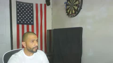 Snapshot of faded805 chatting on 03/27/26, 11:21 Mark online show from 03/27/26, 11:21