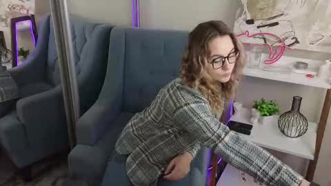 faecavaness online show from 11/09/25, 07:06