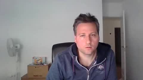 Snapshot of faer_087 chatting on 11/10/25, 02:27 faer_087 online show from 11/10/25, 02:27