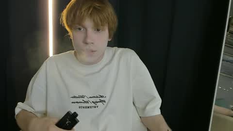 Snapshot of faeriehaze chatting on 04/16/26, 09:39 Kai online show from 04/16/26, 09:39