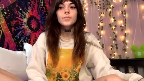 Faerie 3 online show from 09/23/25, 10:35