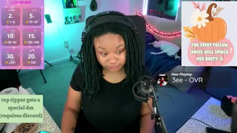 aisha online show from 11/26/25, 01:28