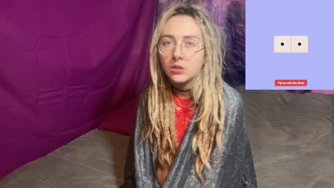 Snapshot of faexoxoxo chatting on 12/03/24, 03:33 Fae online show from 12/03/24, 03:33